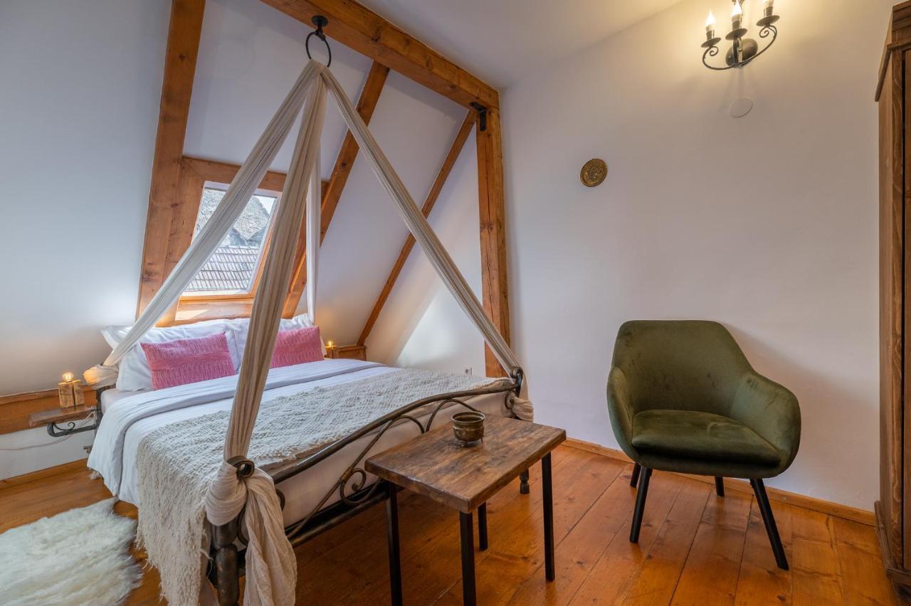 Boutique Hotel Von Graf Sighisoara Exterior photo