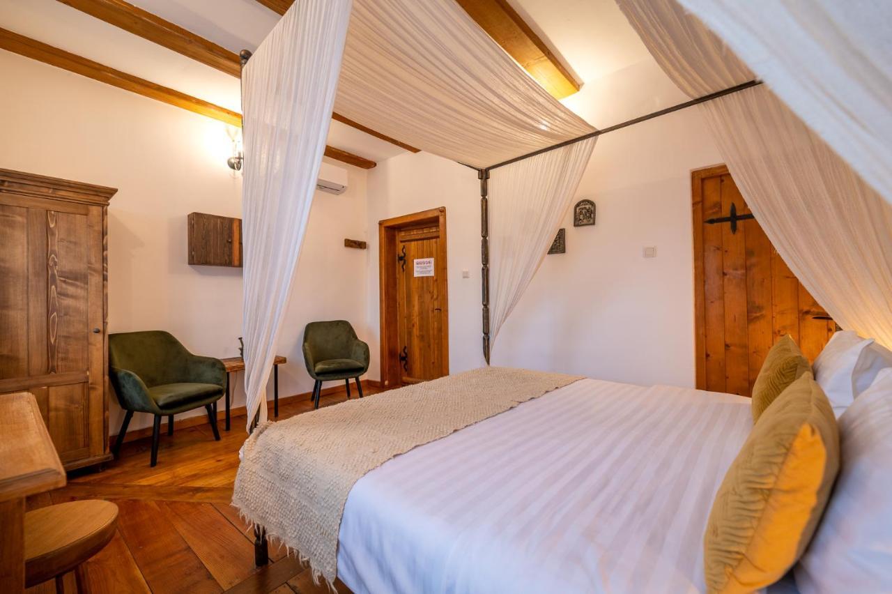 Boutique Hotel Von Graf Sighisoara Exterior photo