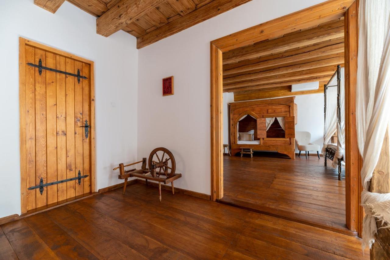 Boutique Hotel Von Graf Sighisoara Exterior photo