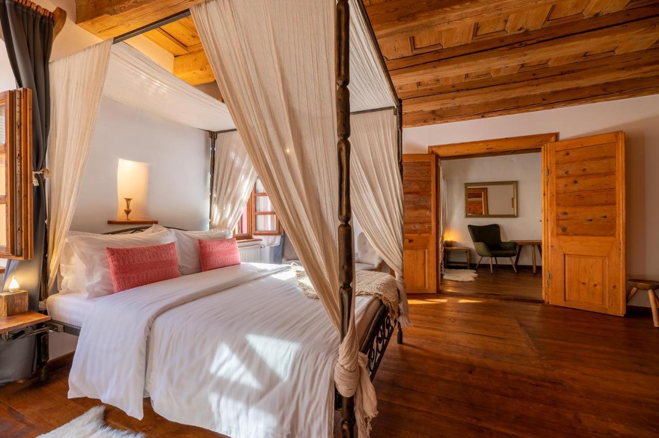 Boutique Hotel Von Graf Sighisoara Exterior photo